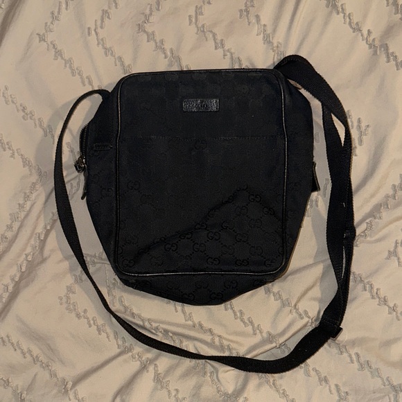 Black Gucci Crossbody Bag - Picture 1 of 8